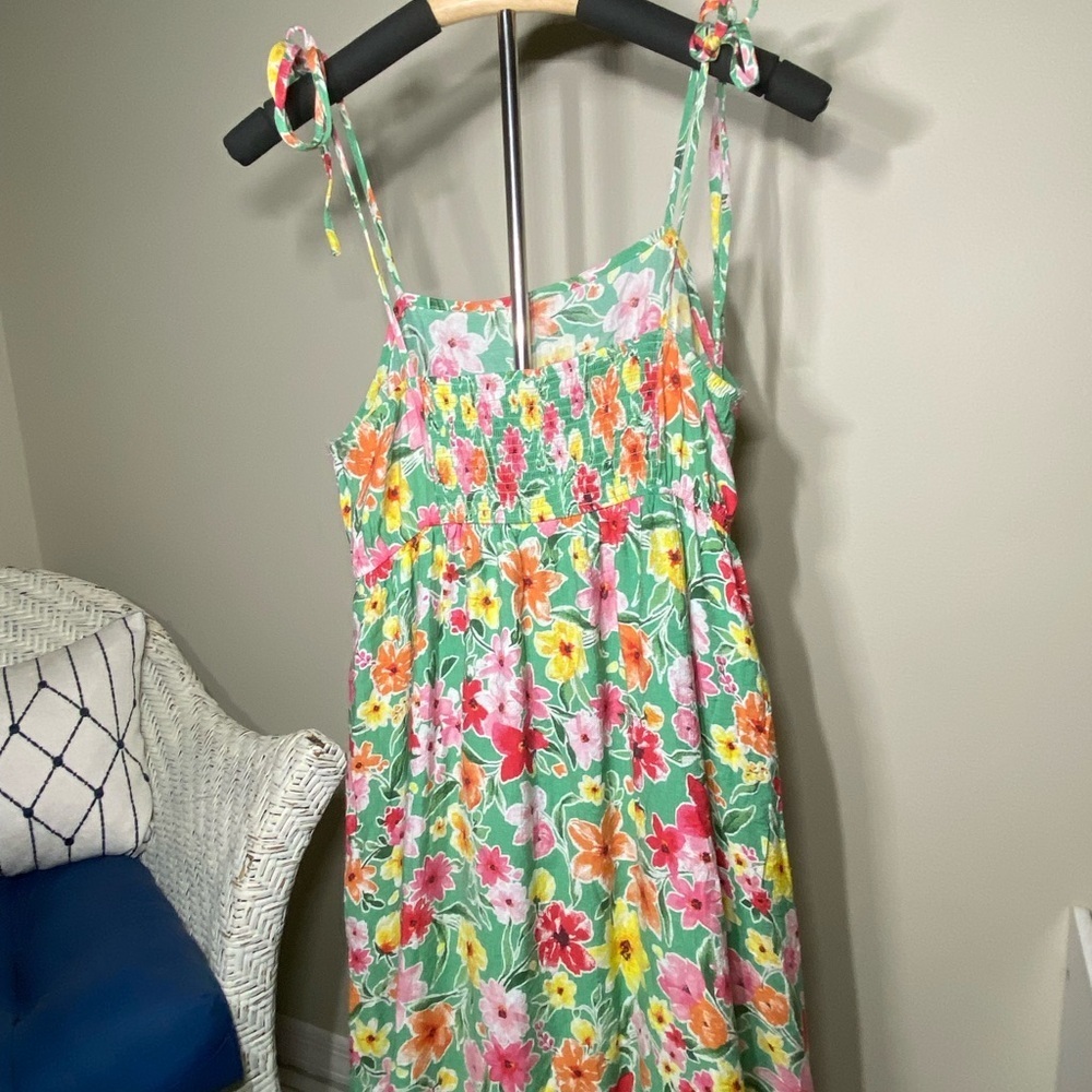 August Sky Romantic Floral Feminine Flowy Smocked Maxi Sun Dress - Size M - Picture 4 of 6
